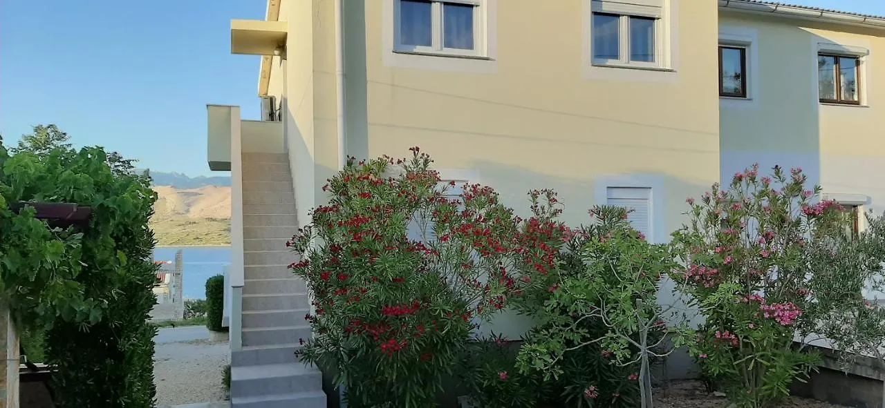 Apartmani Presecki Pag Town Apartmán