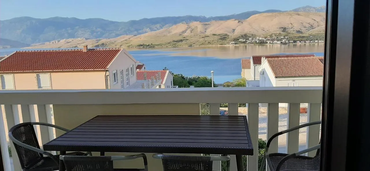 Apartmani Presecki Pag Town Apartmán
