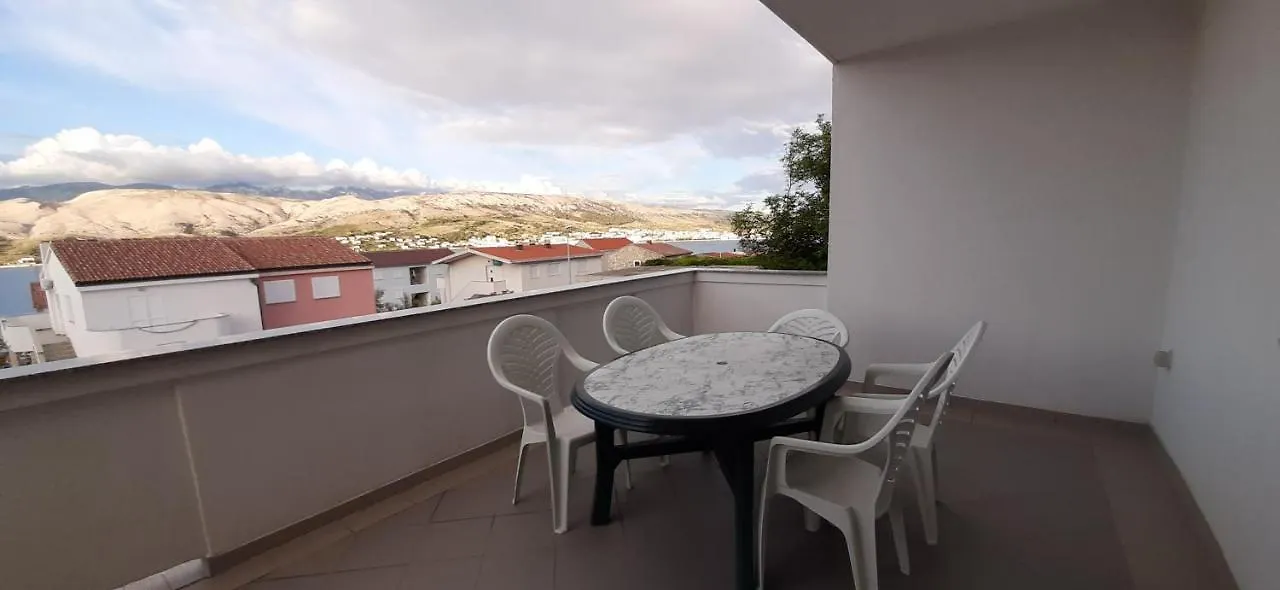 Apartmani Presecki Pag Town Apartment