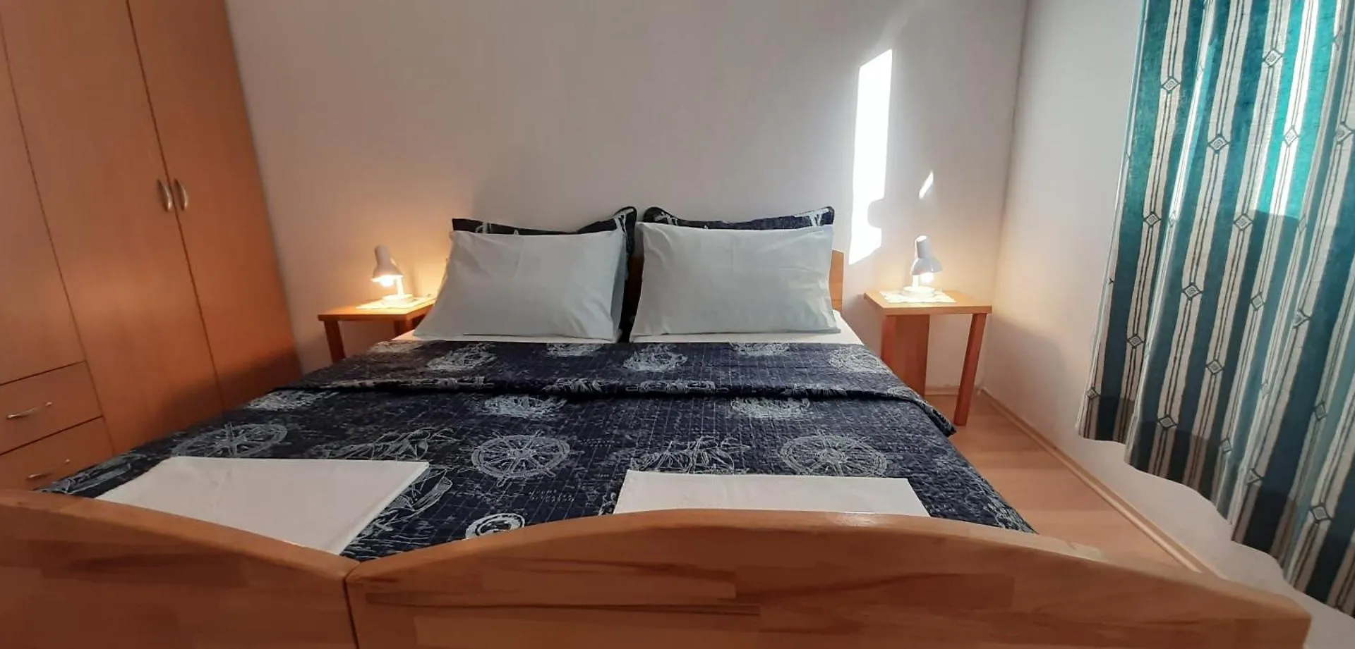 Apartmani Presecki Pag Town Apartment